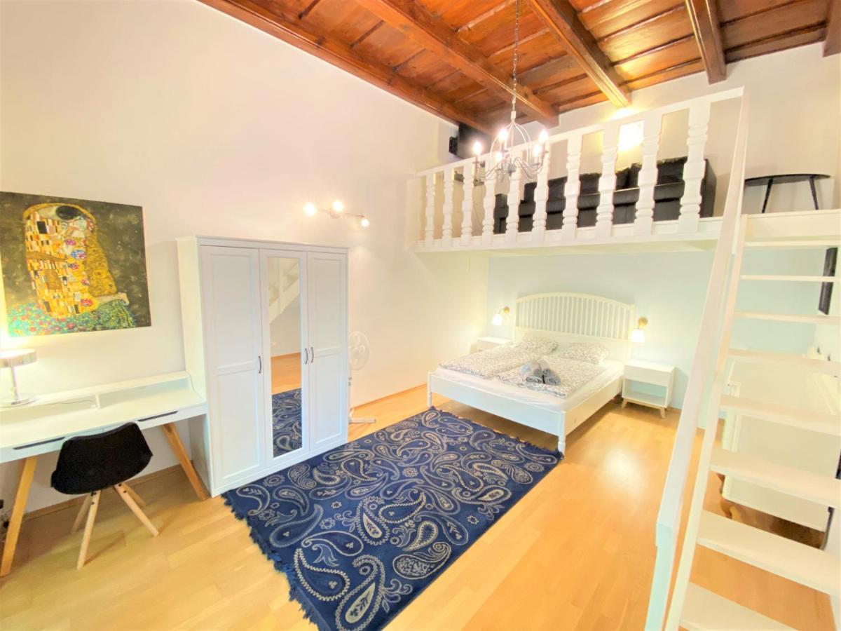 Apartment Black Eagle Prague
